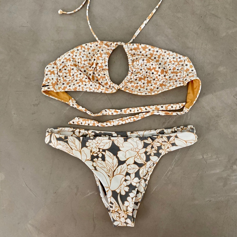 O’Neill floral bikini